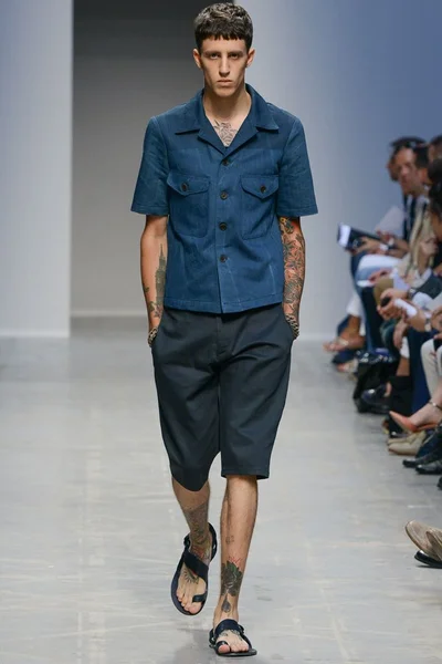 Look 20